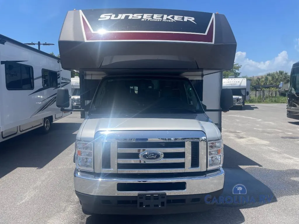 2024 Forest River Sunseeker Classic 3050S - Photo 3