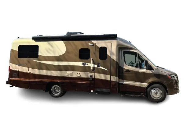 Coach House Platinum II 240 exterior
