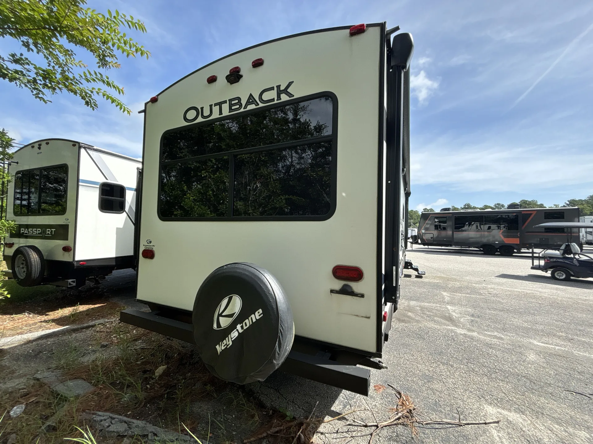 2020 Keystone Outback Ultra-Lite 299URL — living area main