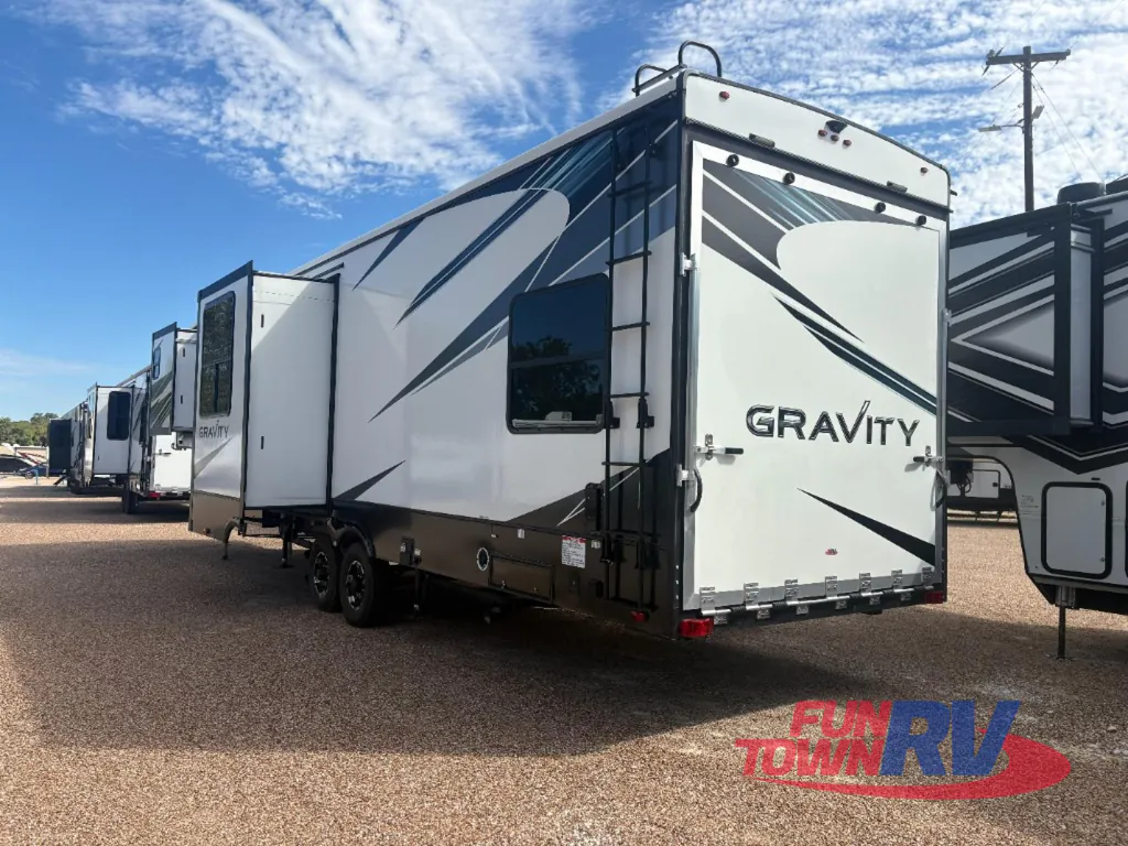 2022 Heartland Gravity 3550, Photos photo 4