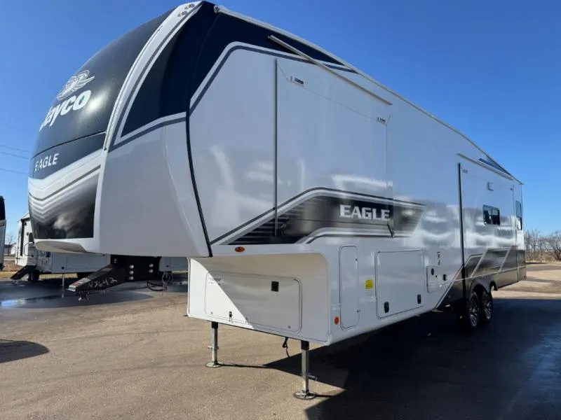 2026 Jayco Eagle 321RSTS - Photo 4