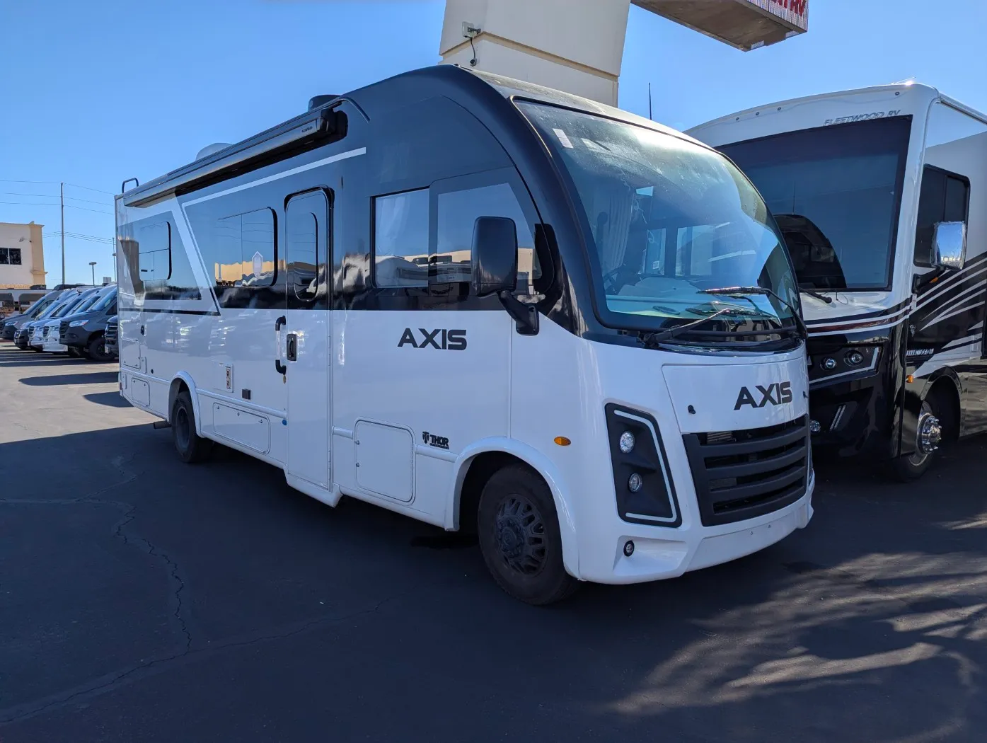 2026 Thor Motor Coach Axis 26.1 - Photo 2