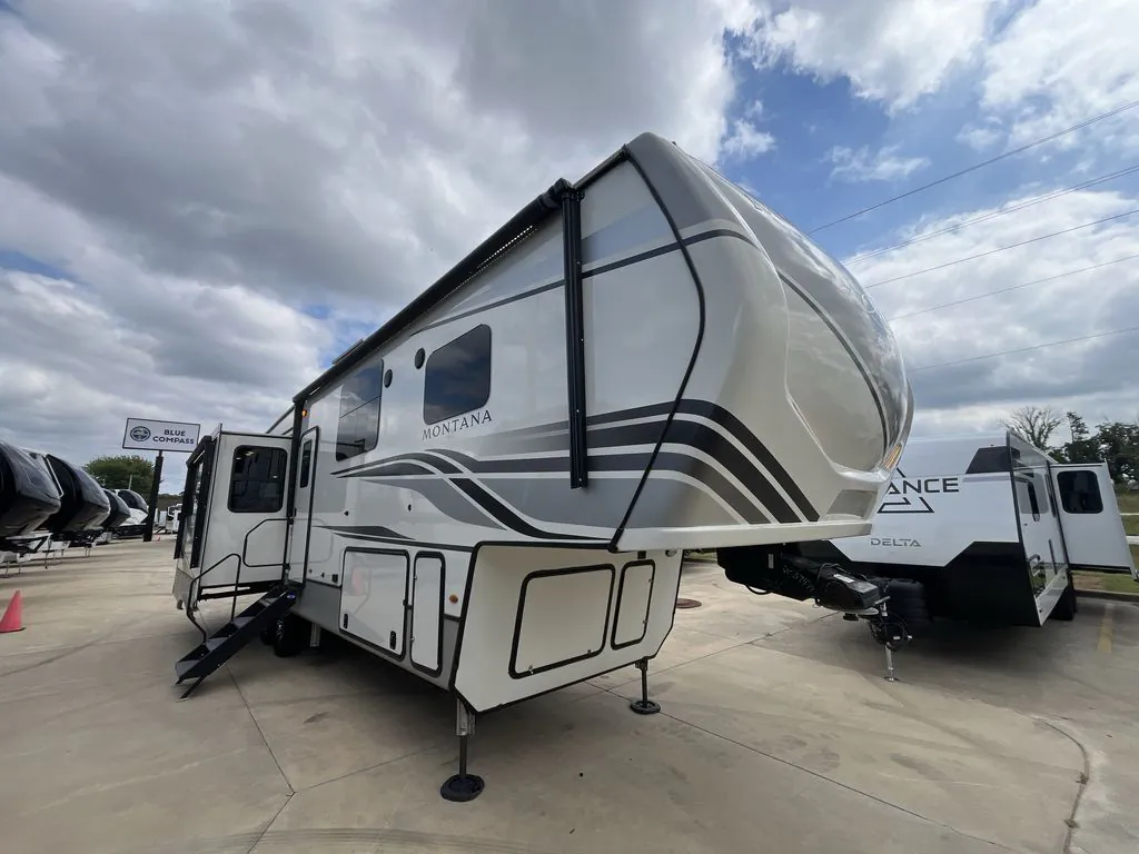 2022 Keystone Montana 3231CK