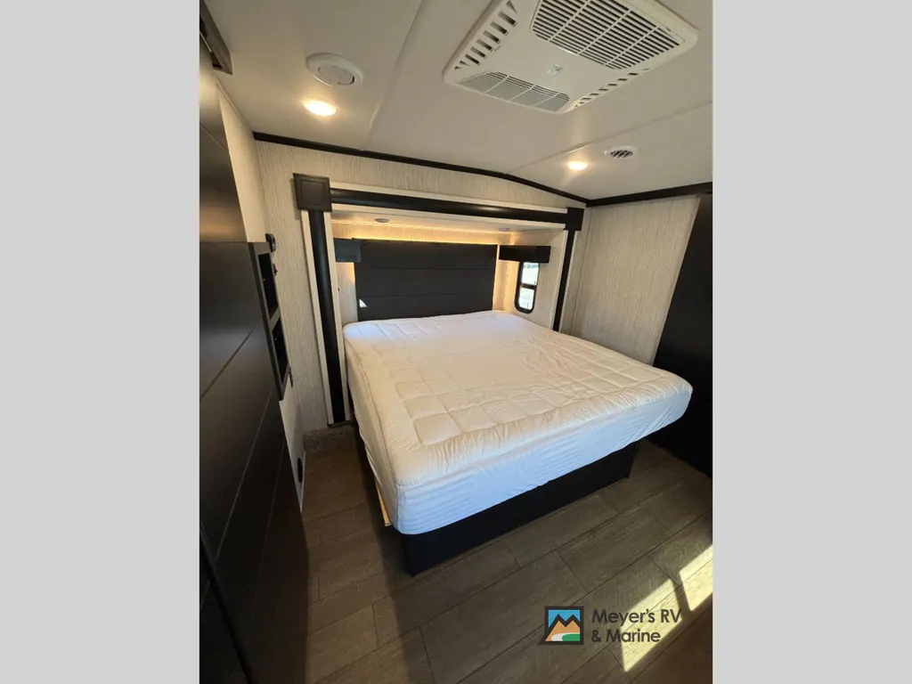 2022 Forest River Wildcat 369MBL, Photos photo 29