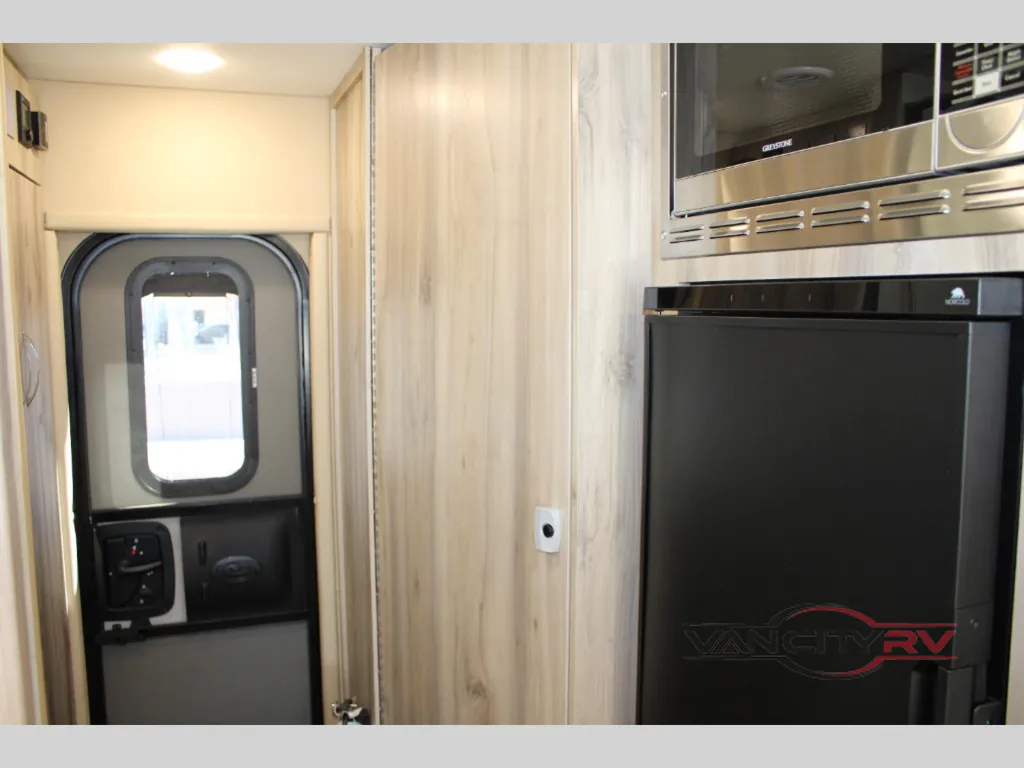 2024 Chinook RV Summit SS, Photos photo 24