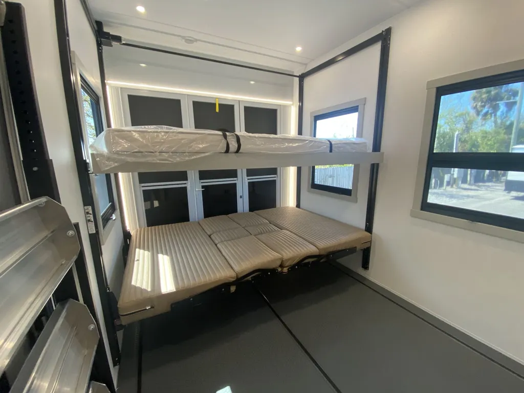 2026 Brinkley Model G 3970, Photos photo 23