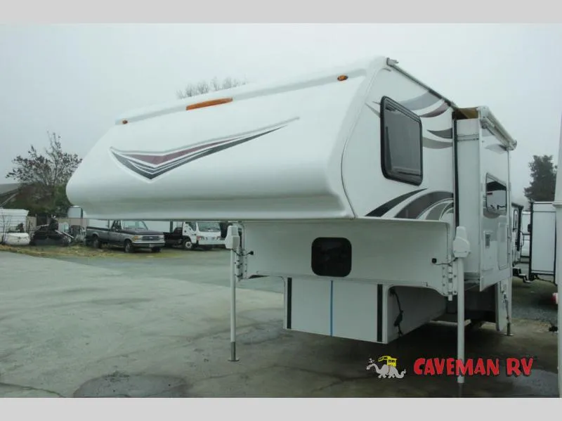 2016 Lance Lance Used   1052 - Photo 4
