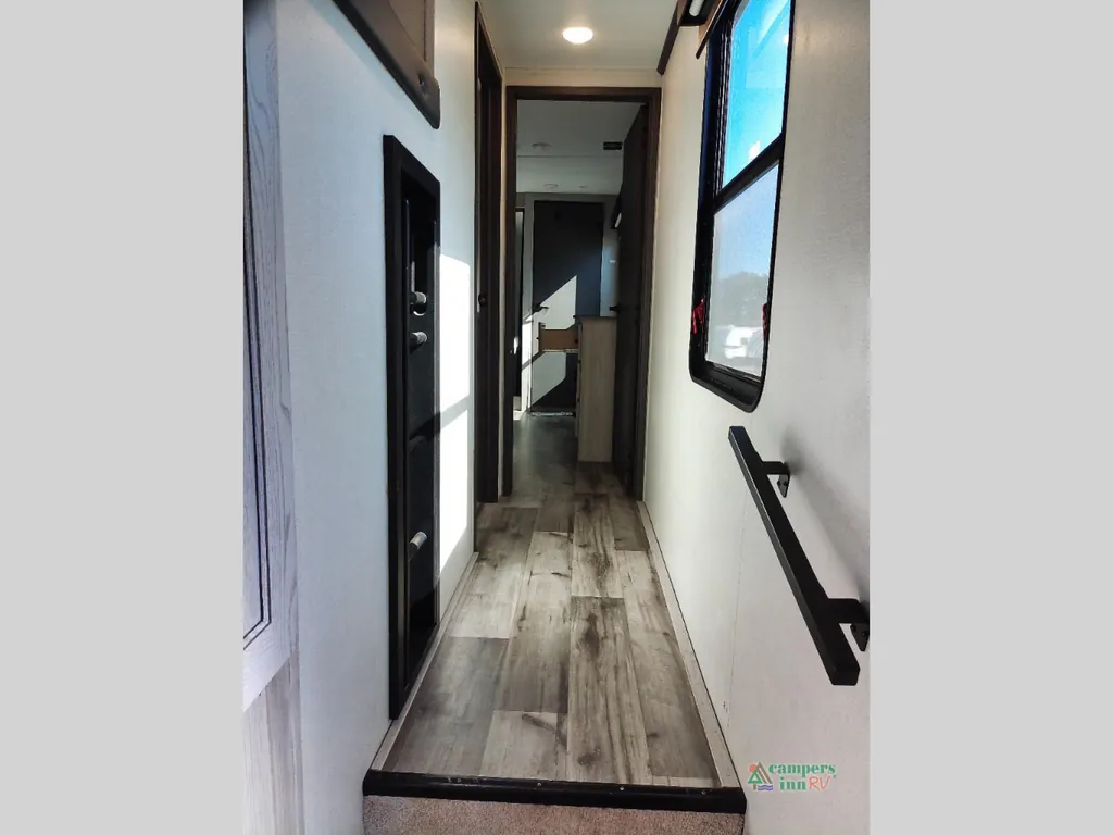 2023 Keystone Montana High Country 385BR, Photos photo 37