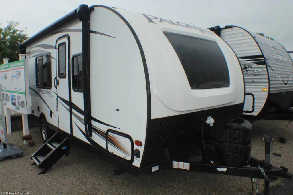 2018 Forest River Vibe 313BHS, Photos photo 33