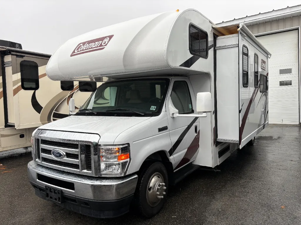 2023 Thor Motor Coach Coleman 28CM - Photo 2