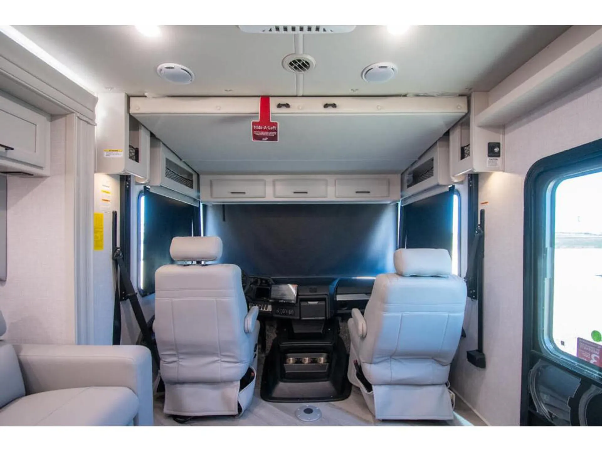 2026 Fleetwood Fortis 36T - Photo 4