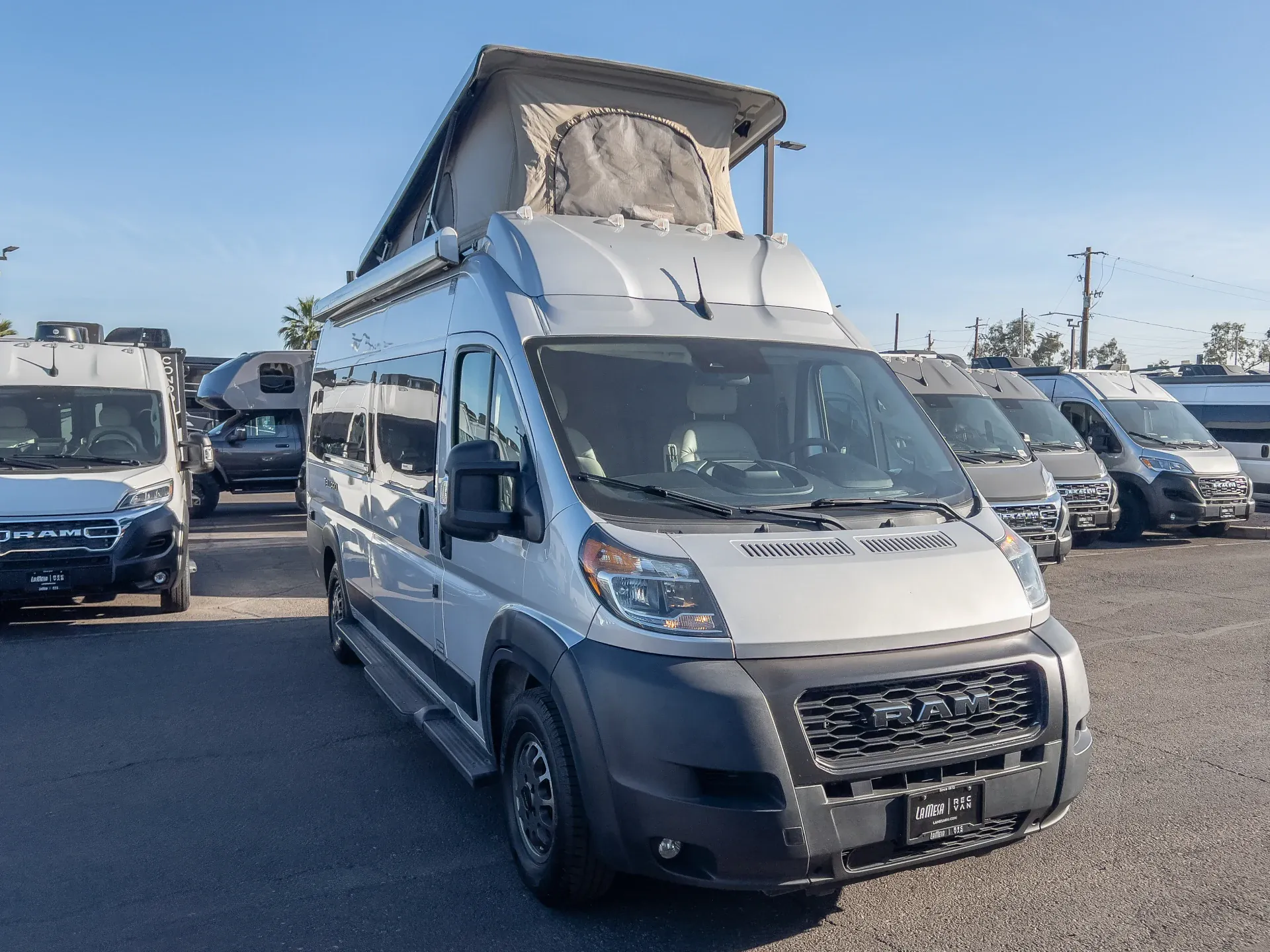 2023 Thor Motor Coach Tellaro 20A - Photo 2