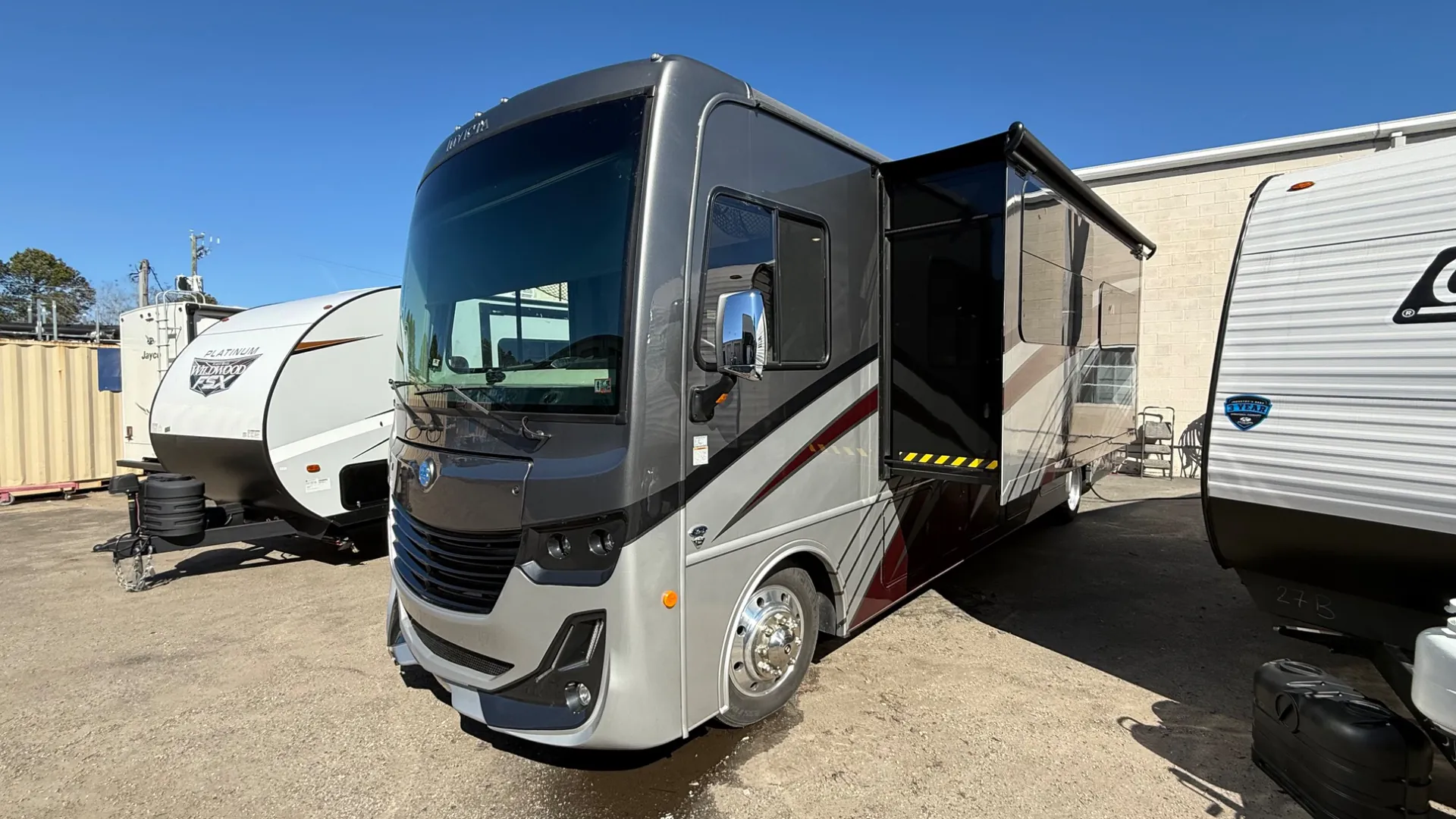 2023 Holiday Rambler Invicta 34MB - Photo 3