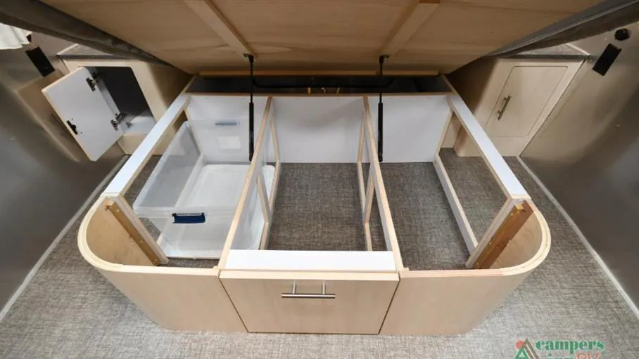 2023 Airstream Flying Cloud 30FB Office, Photos photo 28