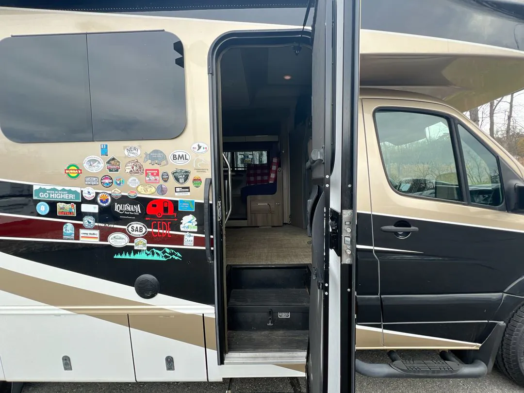 2018 Jayco Melbourne Prestige 24LP - Photo 4