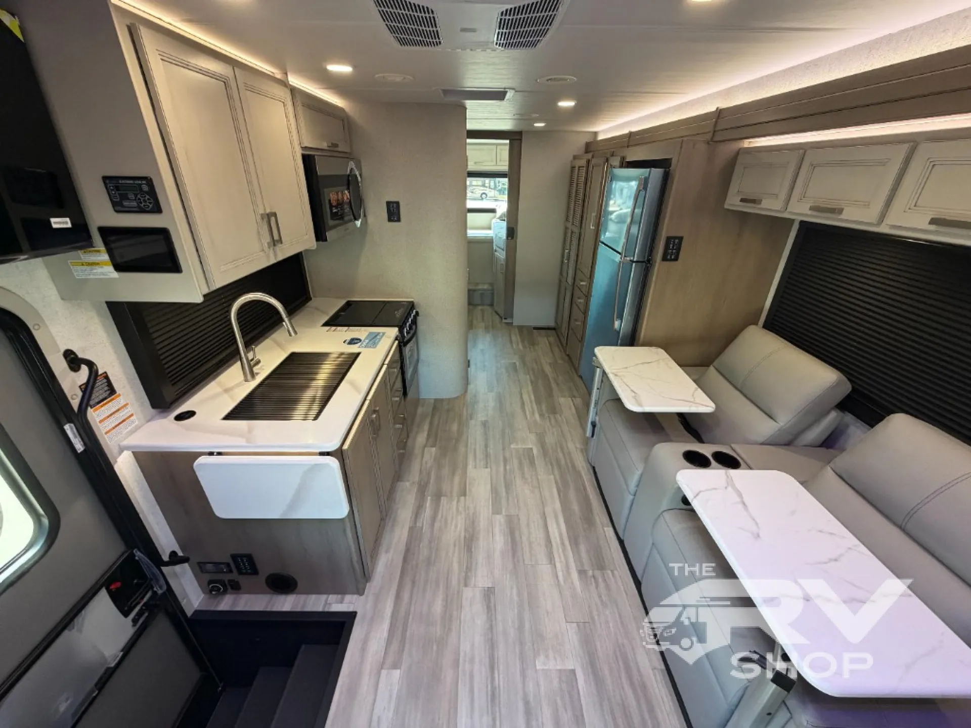 2027 Thor Motor Coach Omni Trail Z30 - Photo 4