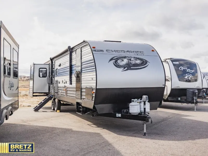 2023 Forest River Cherokee 306MM - Photo 2