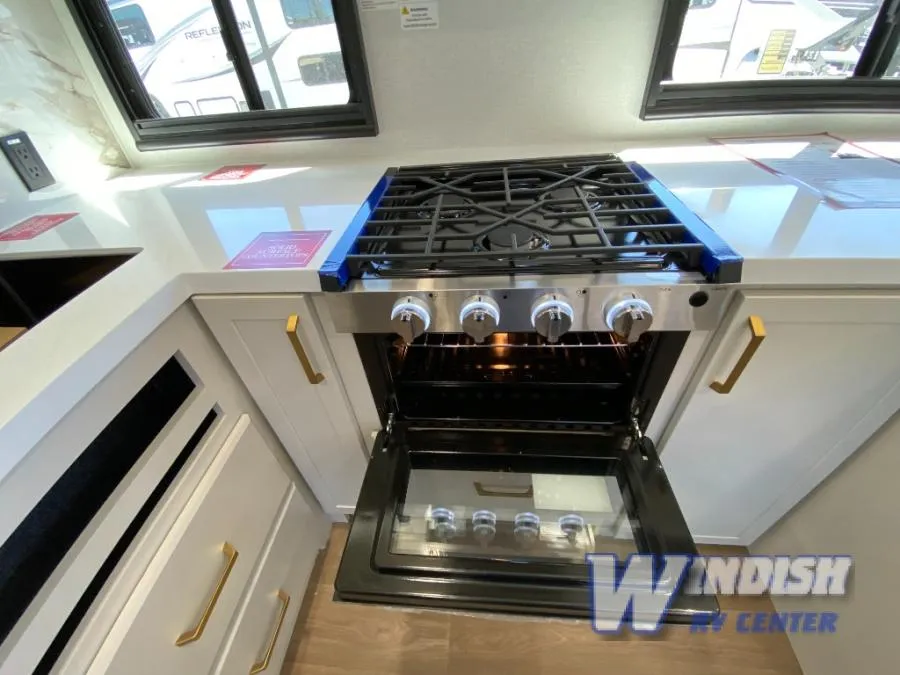 2027 Grand Design Imagine 2300MK - Photo 4