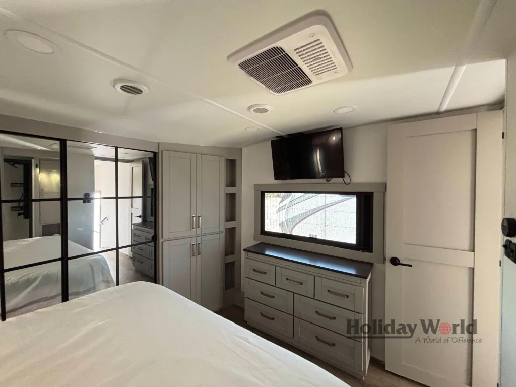 2025 Brinkley Model Z 3400, Photos photo 19