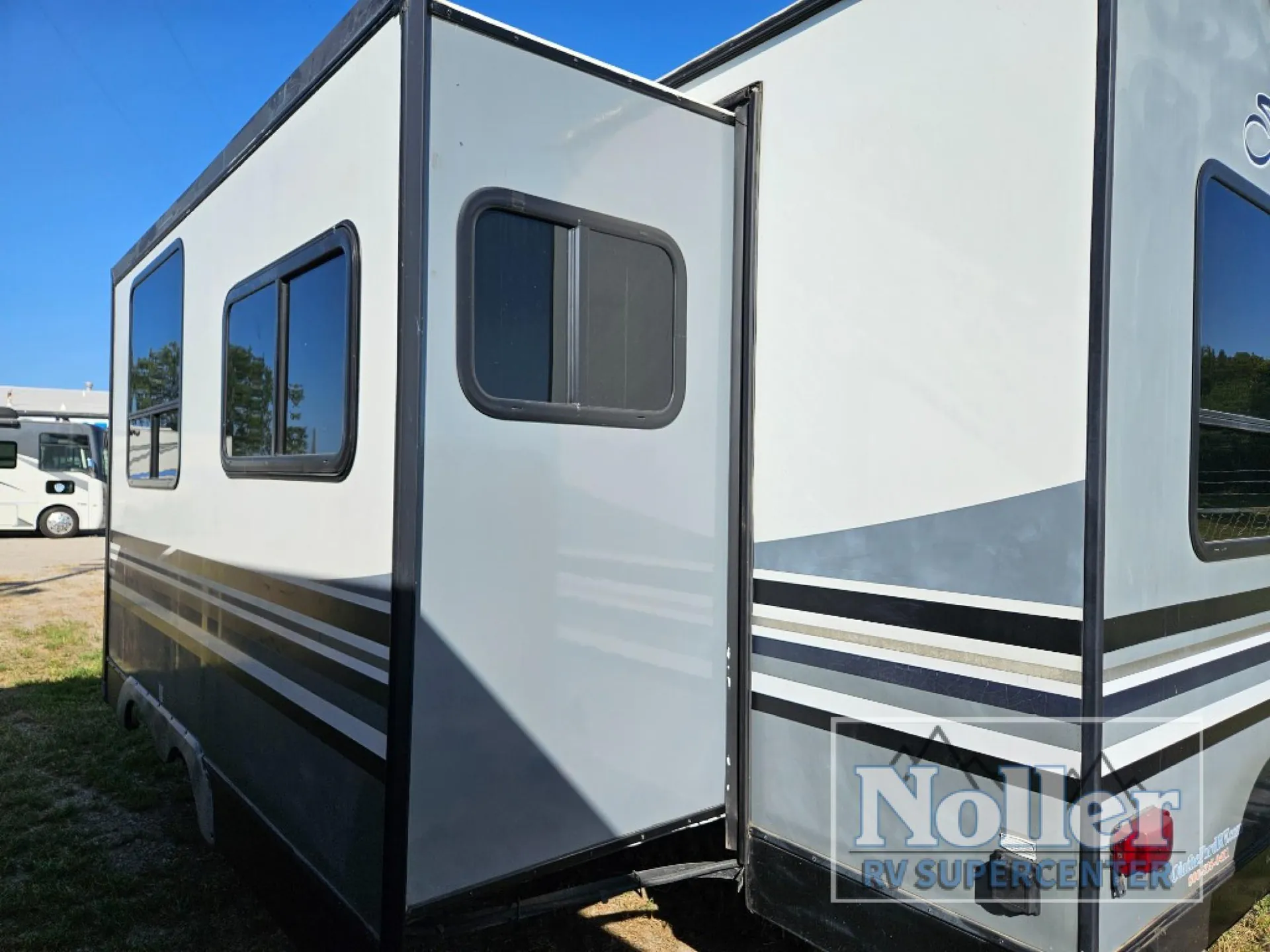 2019 Forest River Surveyor 266RLDS - Photo 4