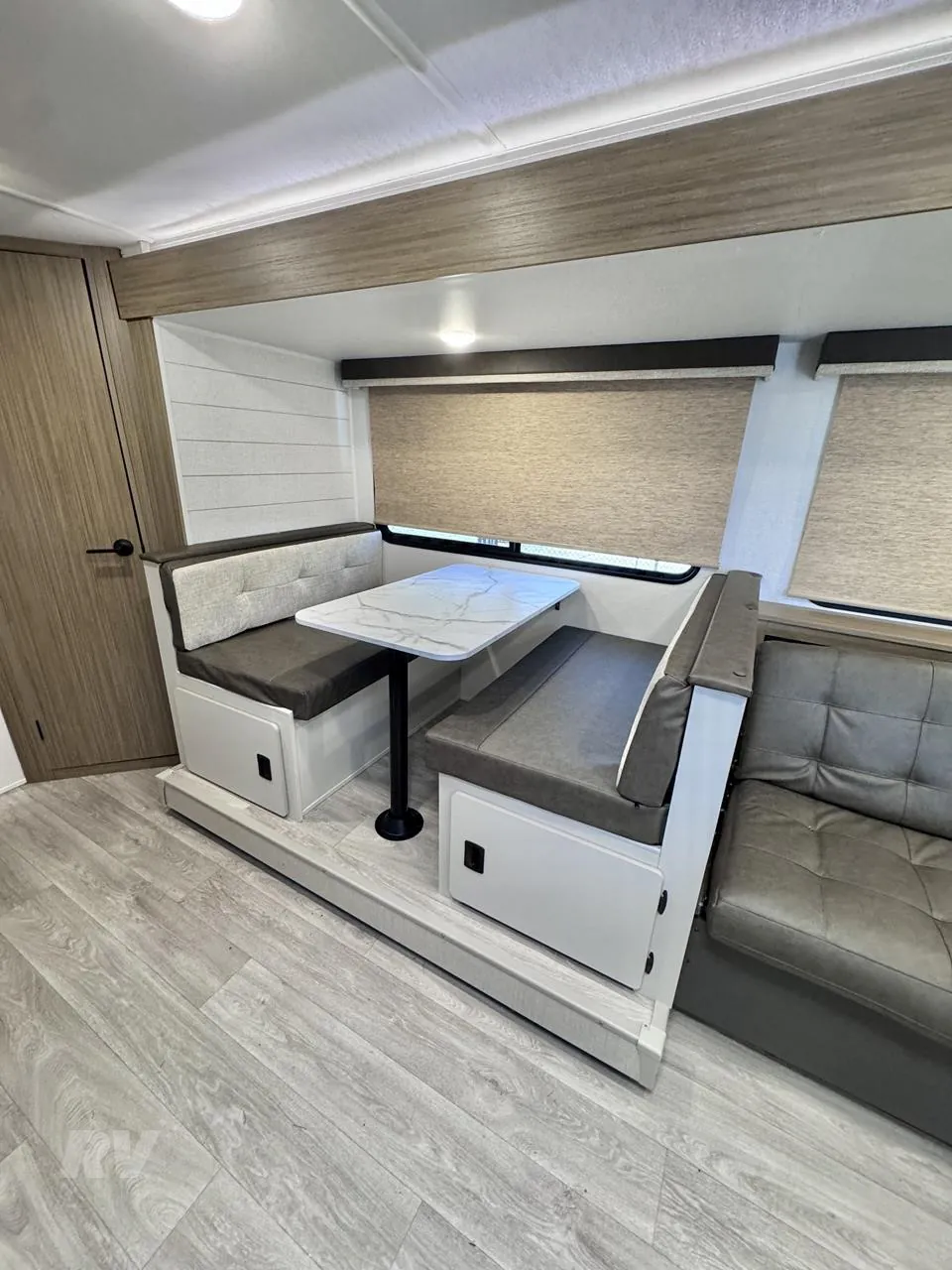 2027 Forest River Wildwood X-Lite 273QBXL — Photo 7