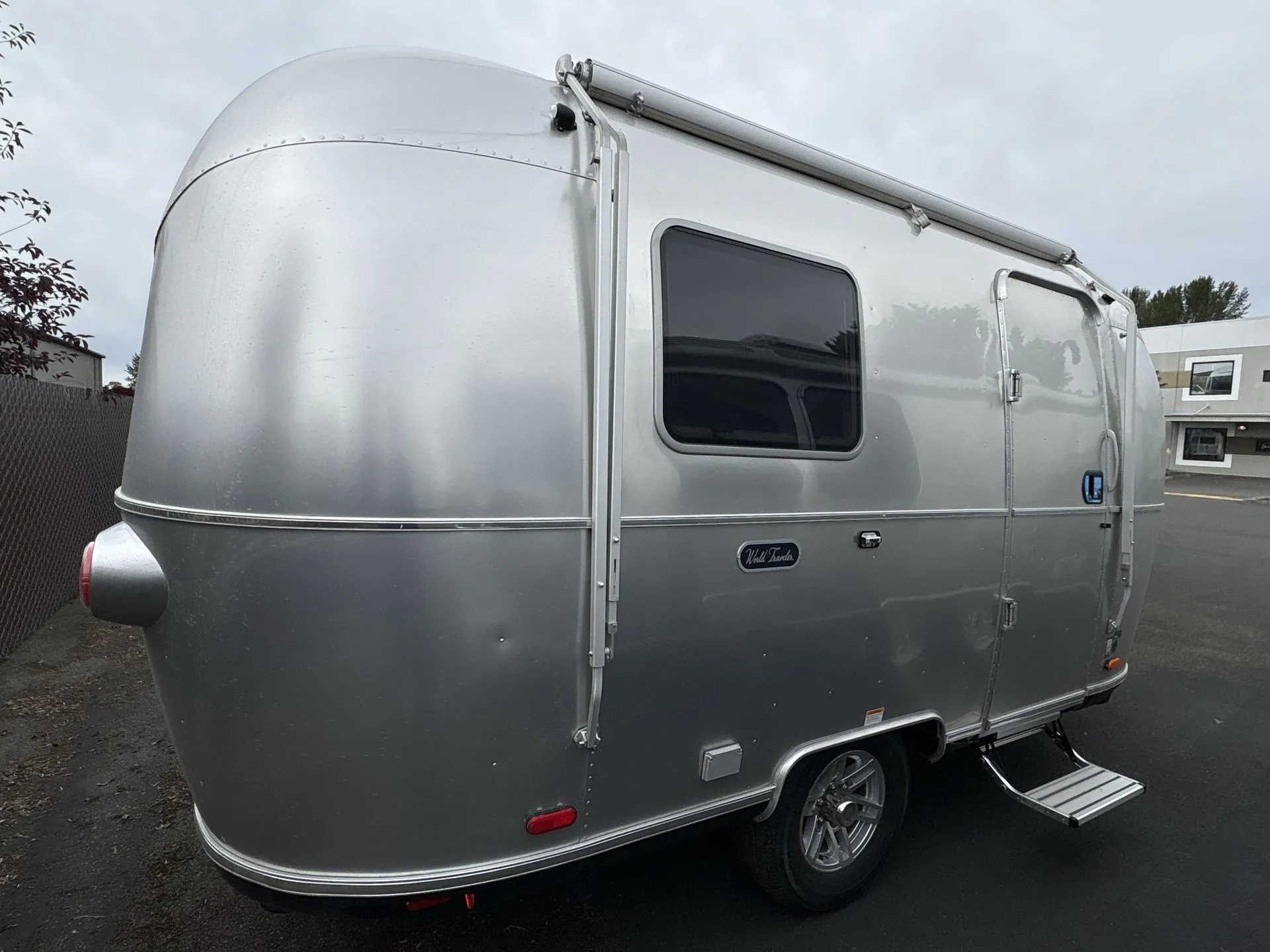 2027 Airstream World Traveler 17RB - Photo 2
