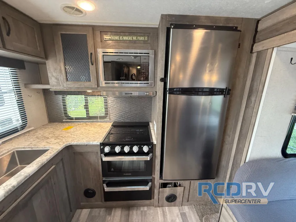 2019 Forest River Vibe 25RK, Photos photo 5