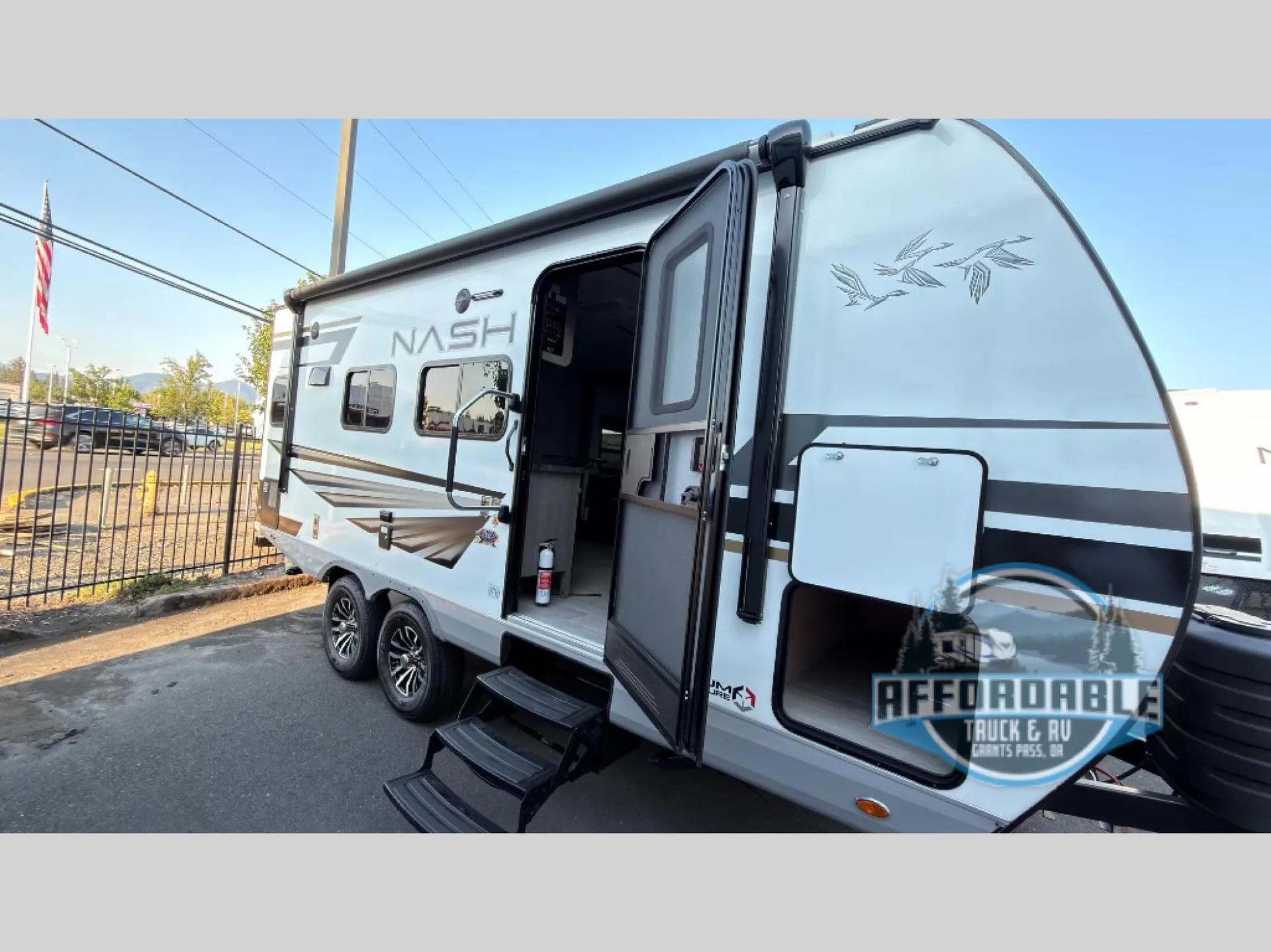 2026 Northwood Nash 19BS - Photo 2