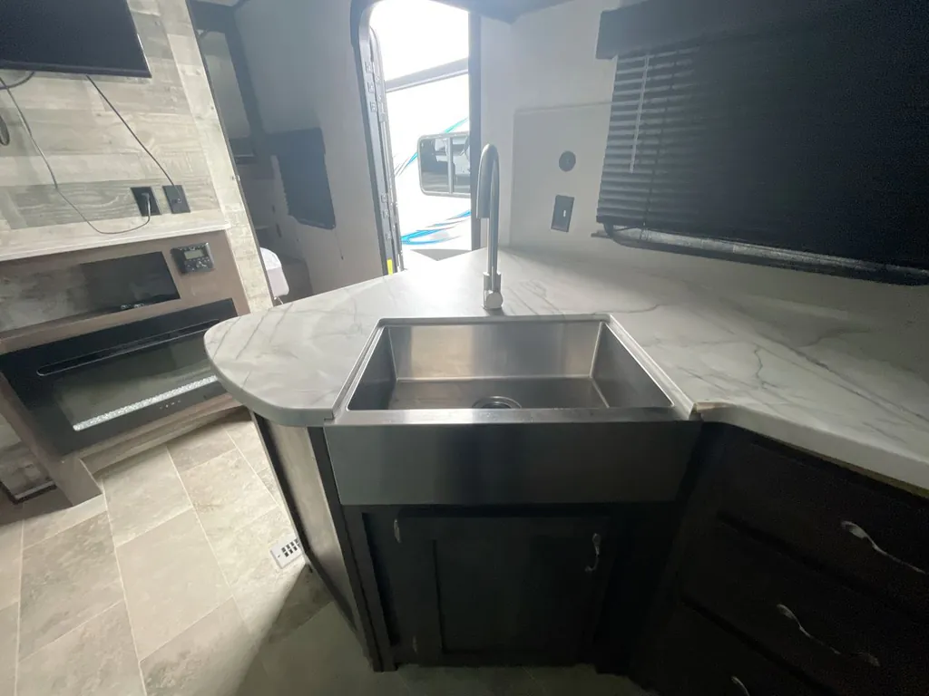 2021 Dutchmen Coleman Lantern 263BH, Photos photo 7