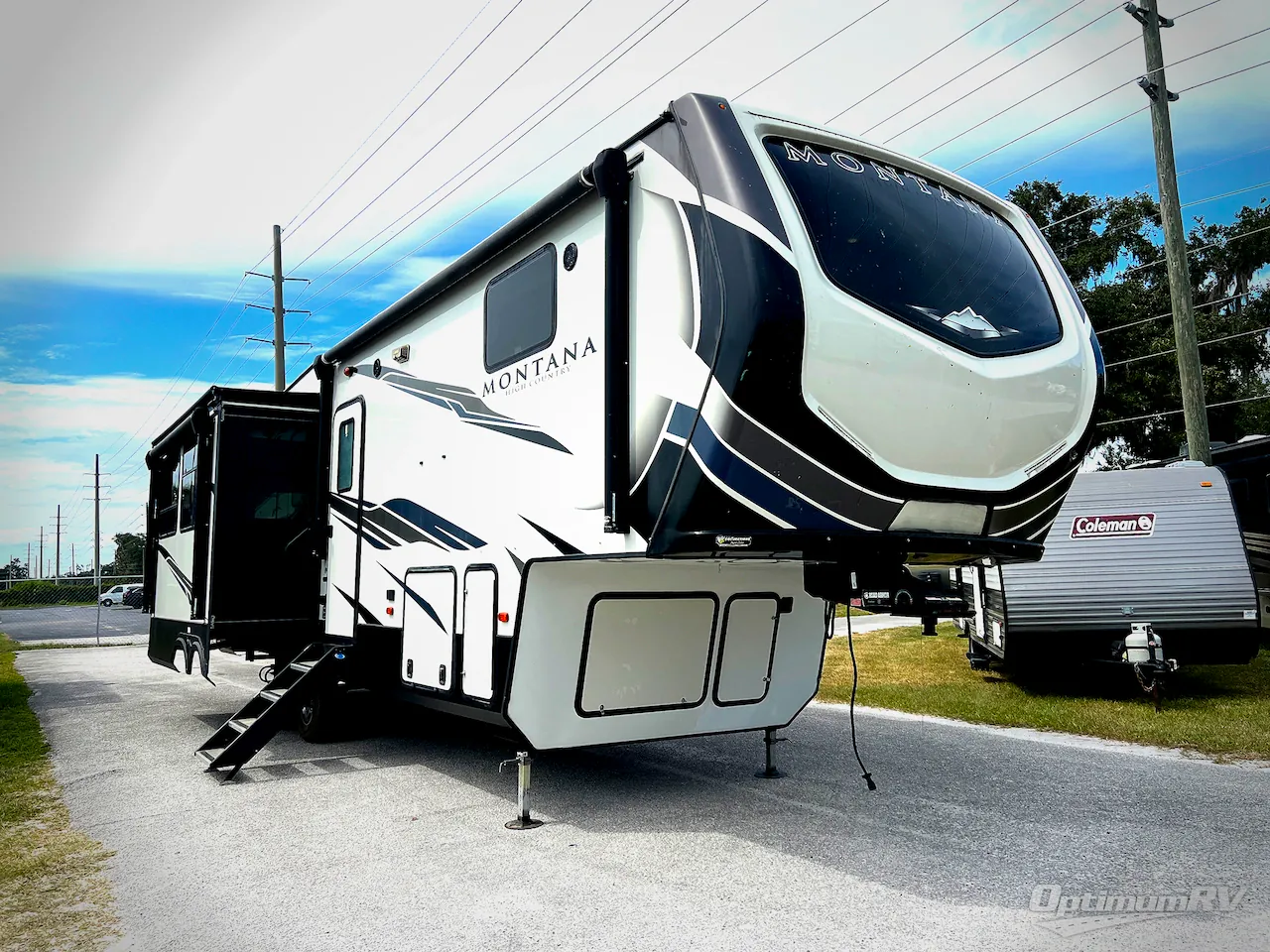 2021 Keystone Montana High Country 295RL - Photo 2