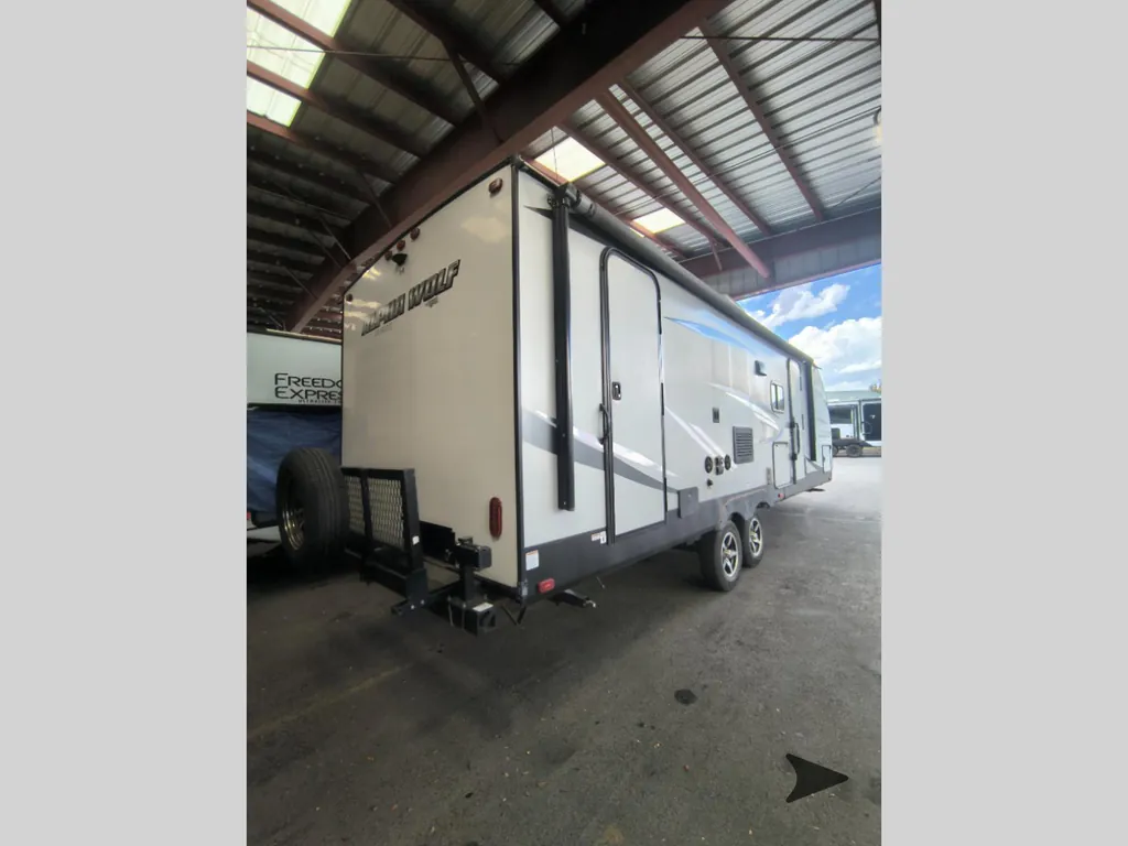 2019 Forest River Cherokee Alpha Wolf 26DBH-L, Photos photo 6