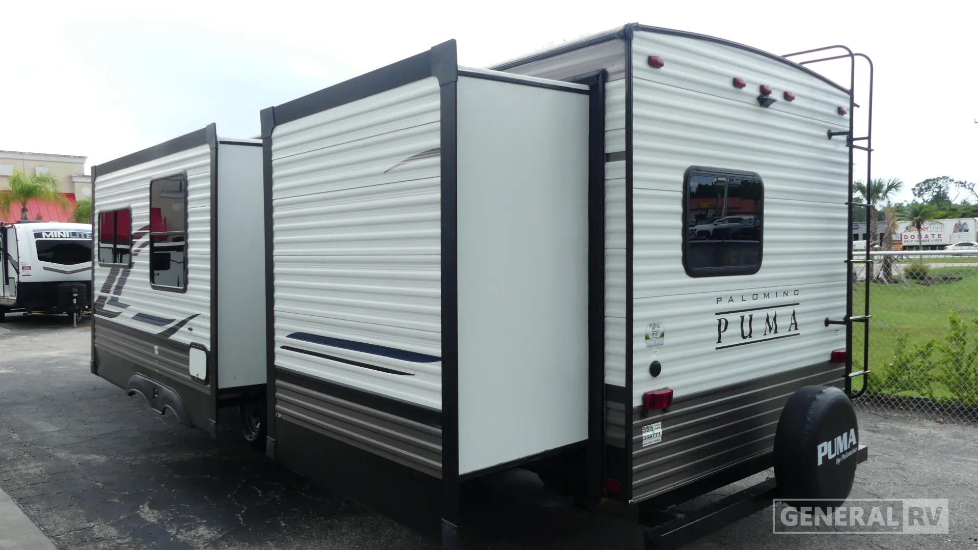 2022 Forest River Puma 32BHQS - Photo 4