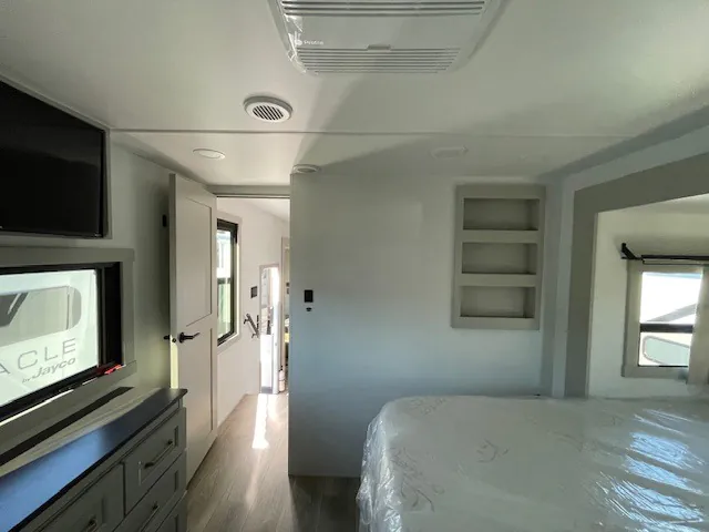 2026 Brinkley Model G 3970, Photos photo 30