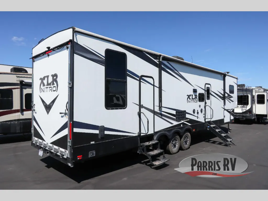 2019 Forest River XLR Nitro 33VL5, Photos photo 5