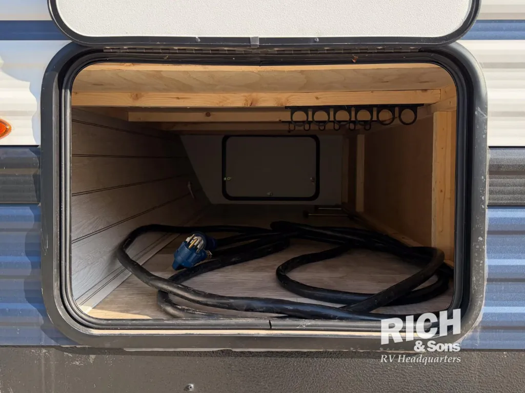2026 Palomino Puma 337BH, Photos photo 10