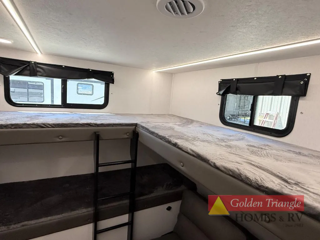 2026 Coachmen Freedom Express Select 30SE, Photos photo 38