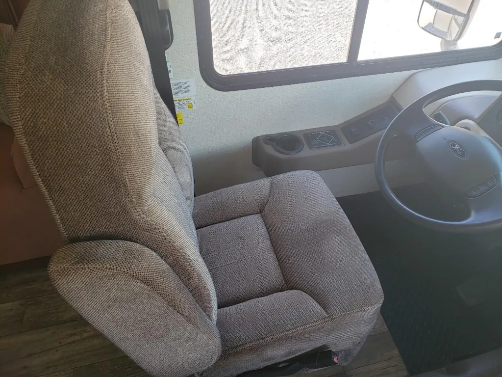 2017 Forest River FR3 30DS, Photos photo 3