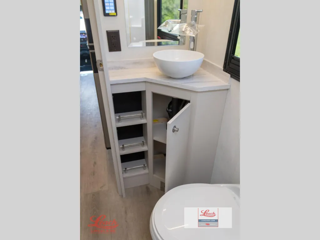 2027 Tiffin Wayfarer 25 PW, Photos photo 35