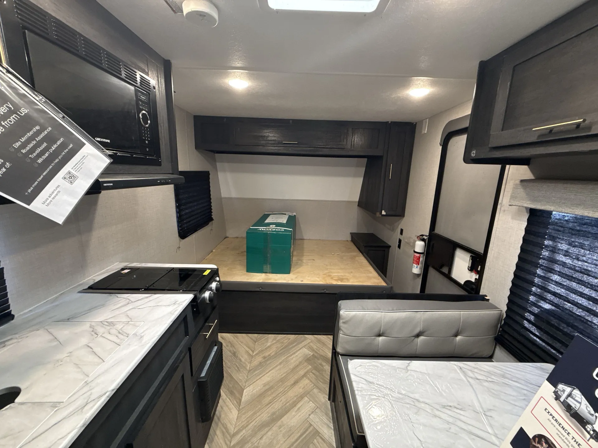 2022 Forest River Ozark 1650BHK — backside