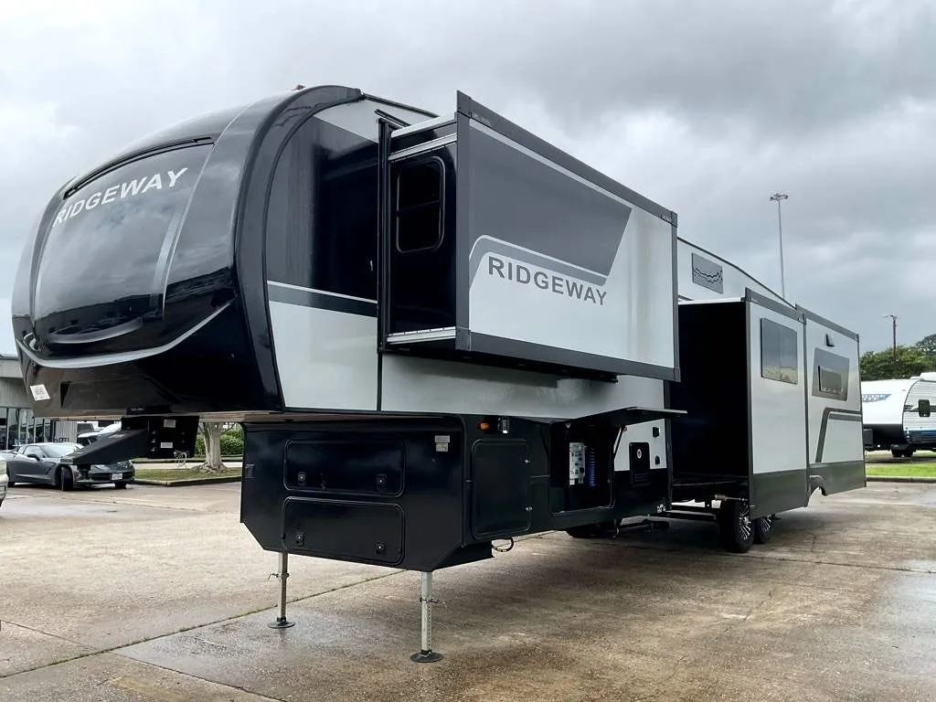 2027 KZ RV Ridgeway 36Mbl - Photo 3