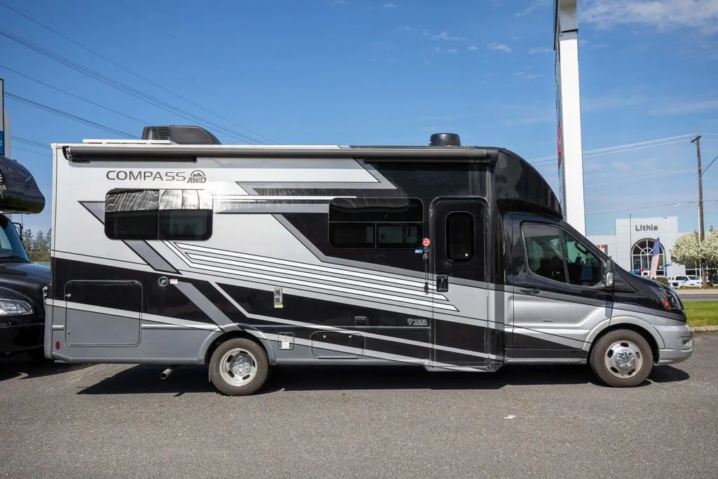 2023 Thor Motor Coach Compass AWD 24KB - Photo 3