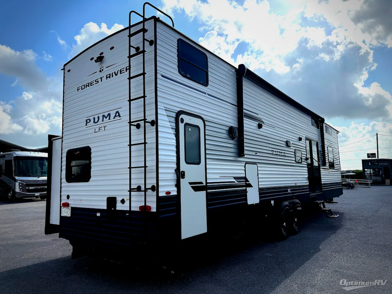 2025 Palomino Puma 429LFT - Photo 3