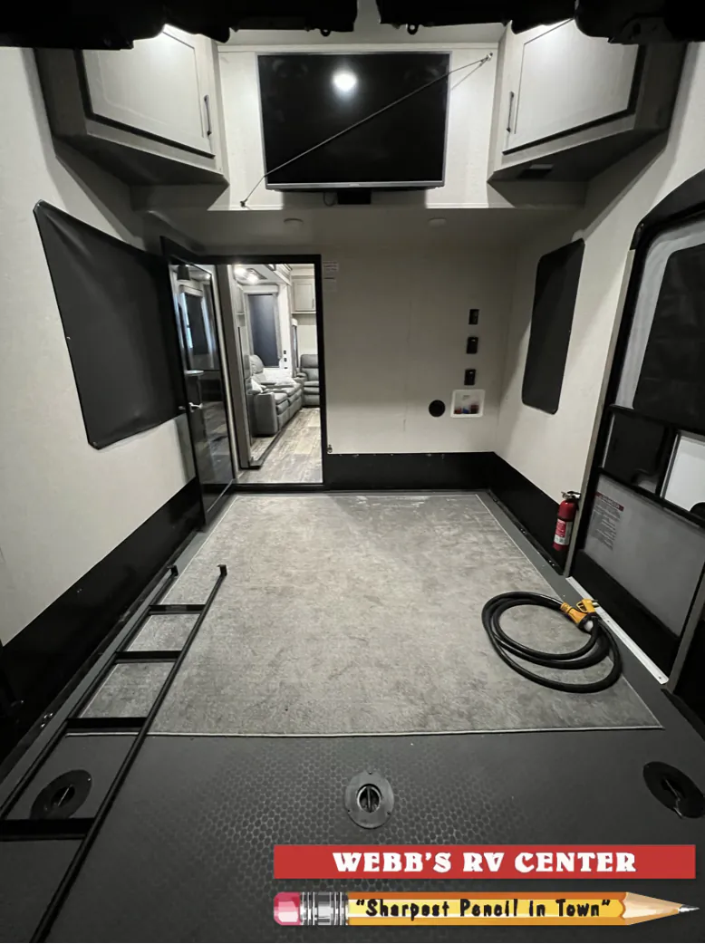 2021 Keystone Raptor 423, Photos photo 20