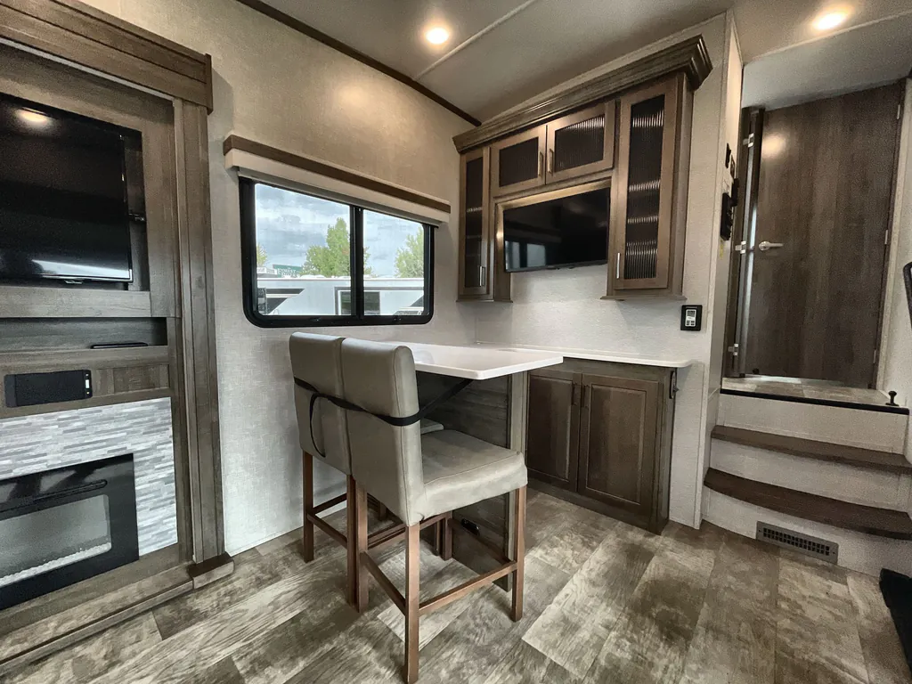 2022 Forest River Rockwood Ultra Lite 2899KS, Photos photo 6