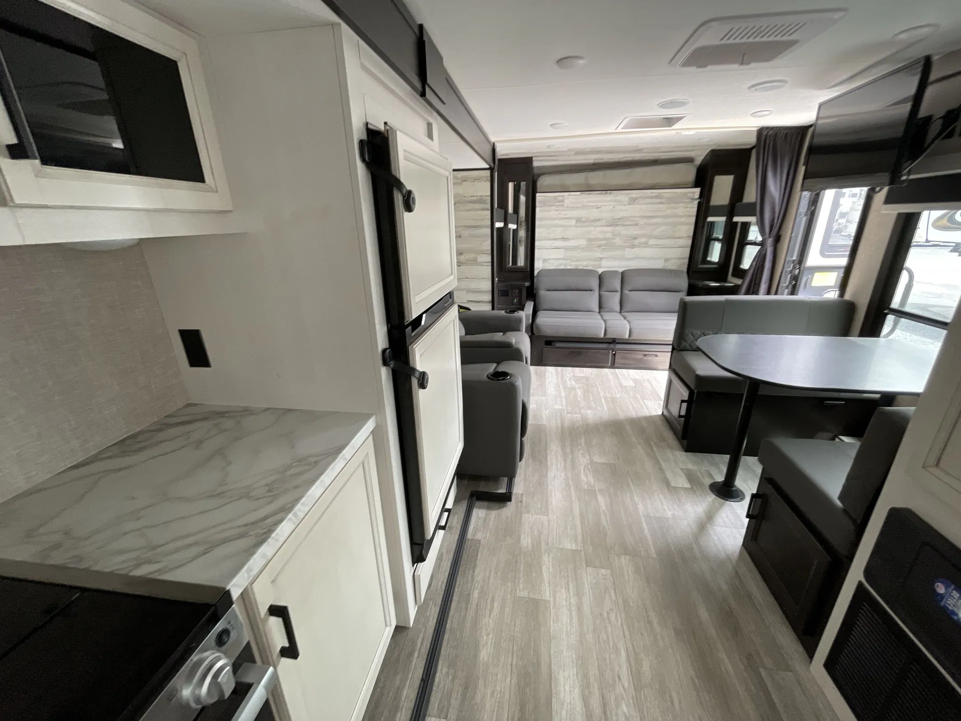 2023 Jayco Jay Feather 21MML — living area main