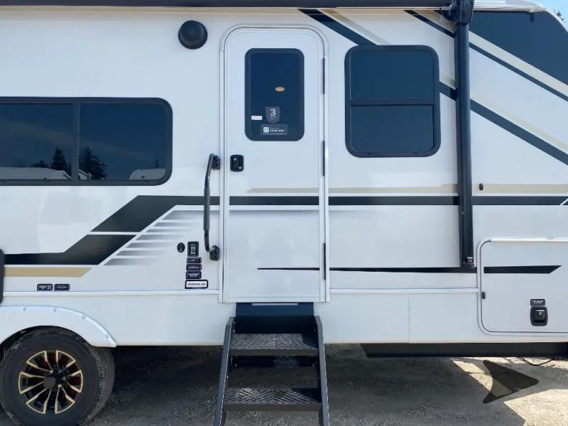 2026 Keystone Cougar Half-Ton 22MLS - Photo 4