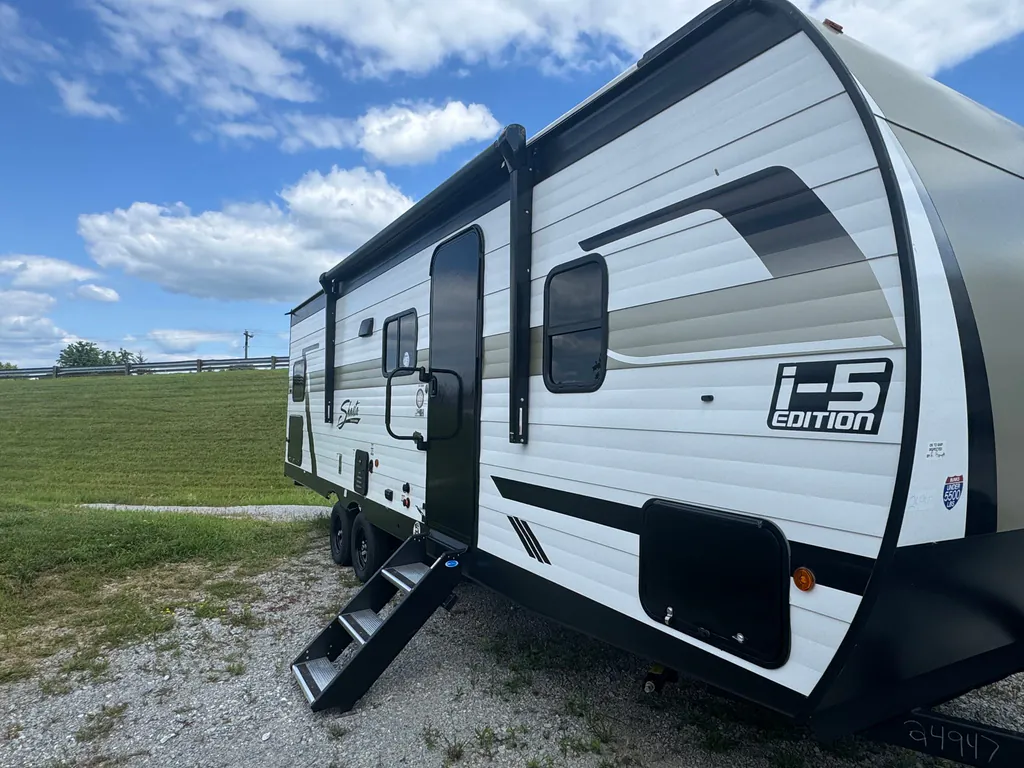 2027 Shasta RVs i-5 Edition 527BHS, Photos photo 25