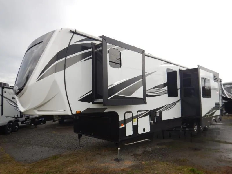 2021 Jayco Seismic 4125 - Photo 2