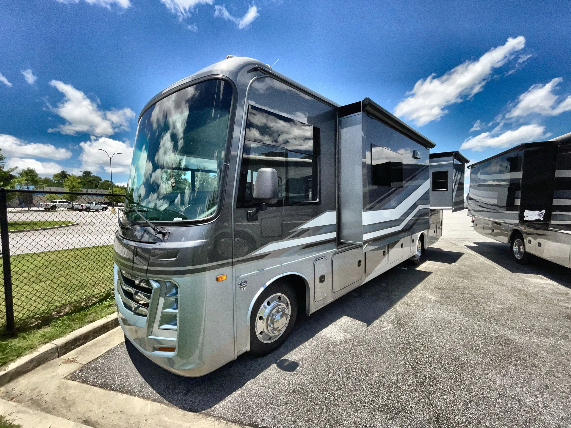 2027 Jayco Precept 31UL - Photo 2