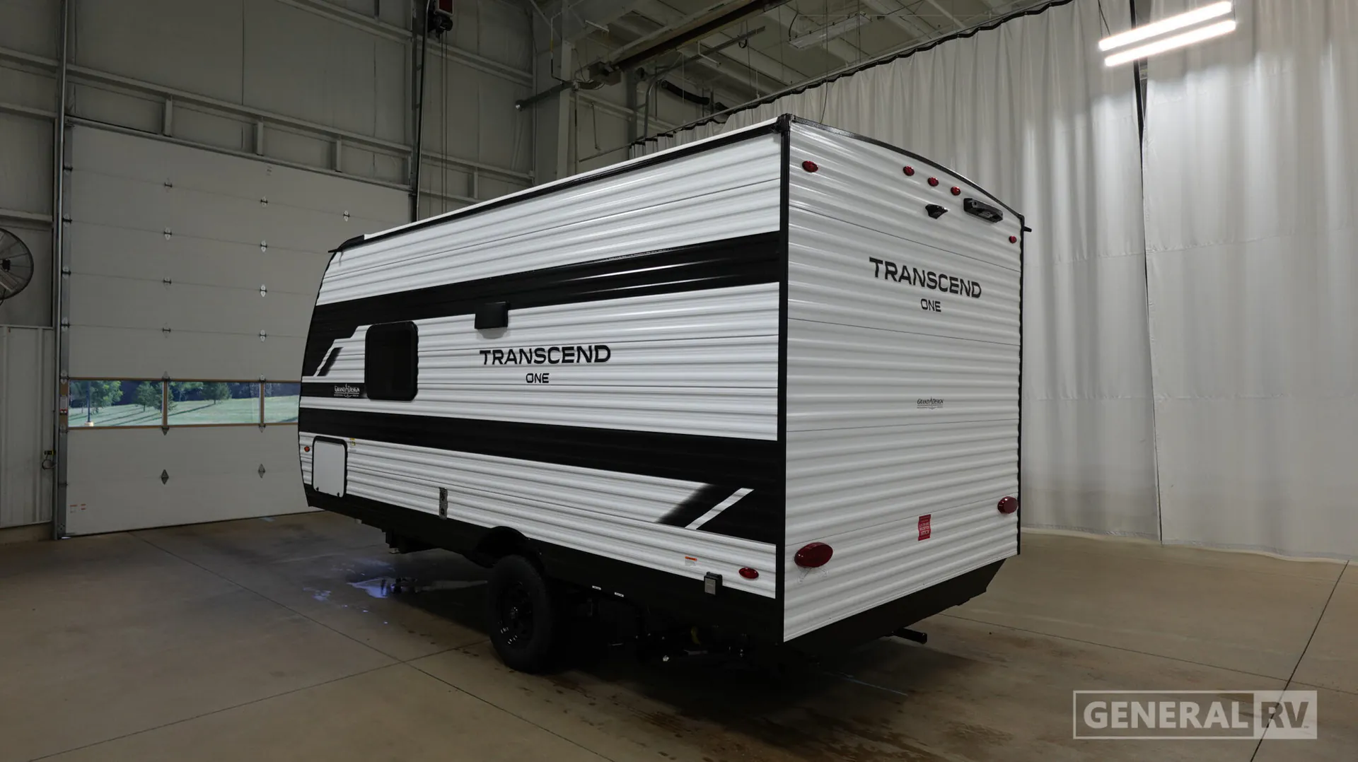 2027 Grand Design Transcend One 151RB - Photo 4